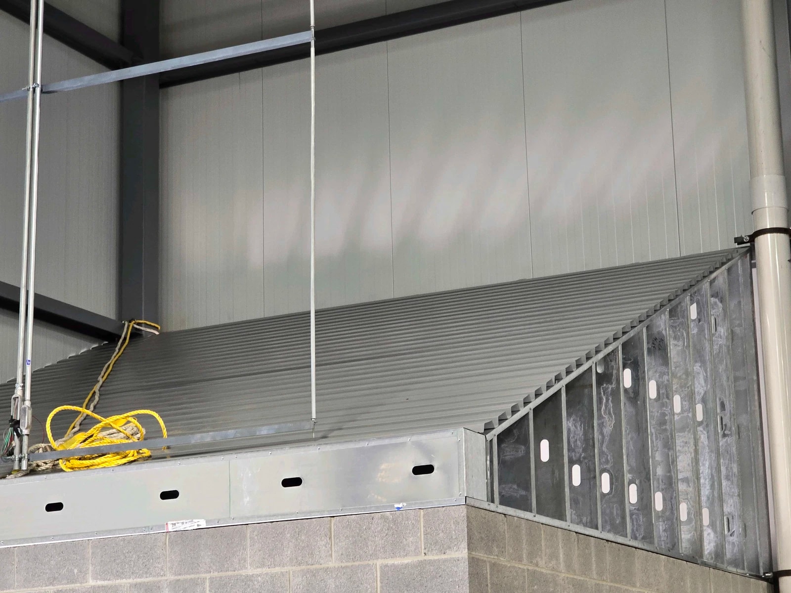 Level 4 drywall taping and finishing on wall partitions